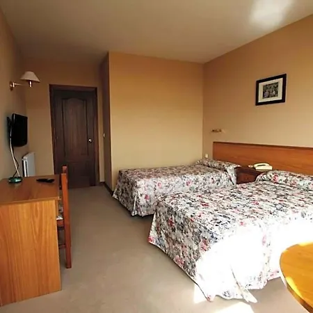 Hotel Dunas De Oyambre