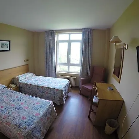 Hotel Dunas De Oyambre 2*